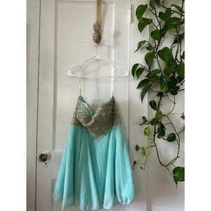 Baby Online D.R.E.S.S. Youth size medium formal dress